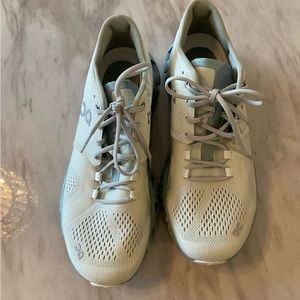 ON - white and blue sneakers - US size 8.5 - NWOT